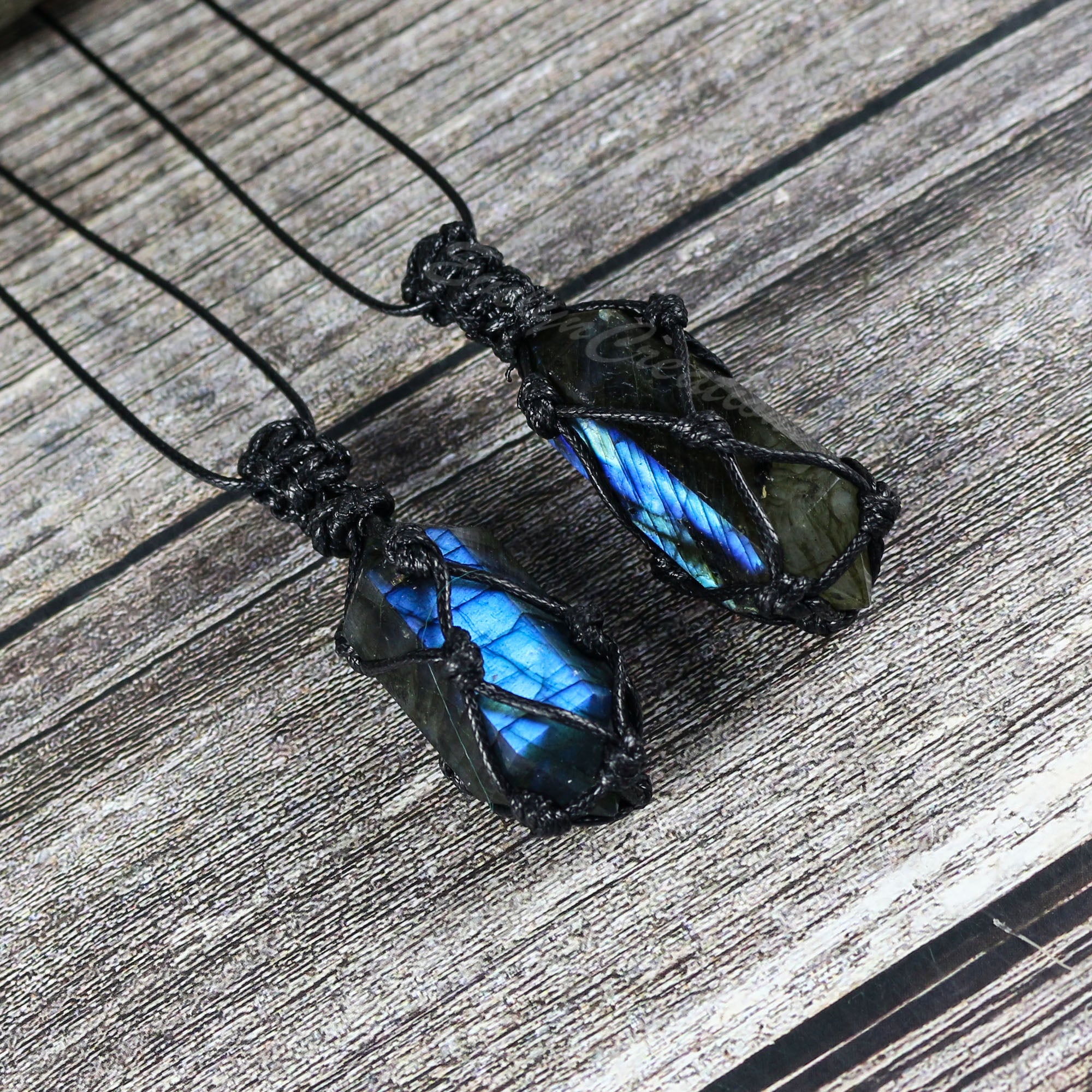 Natural Labradorite Stone Healing Crystal Wrapped Pendant Necklace